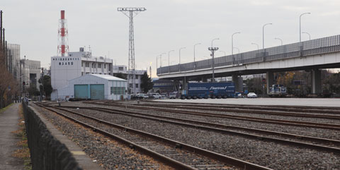 横浜本牧駅